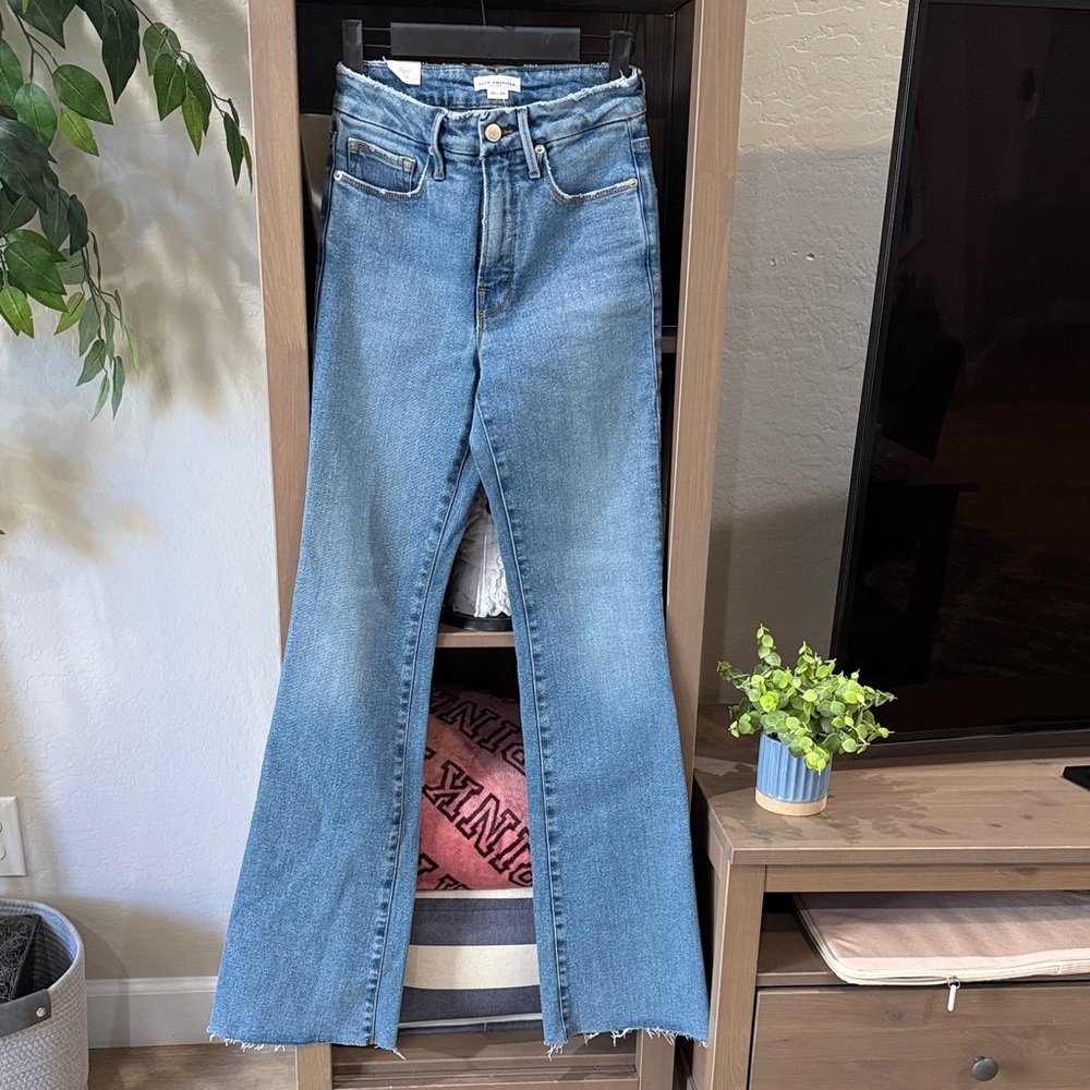 Good American Light Blue Flare Jeans NWT 00